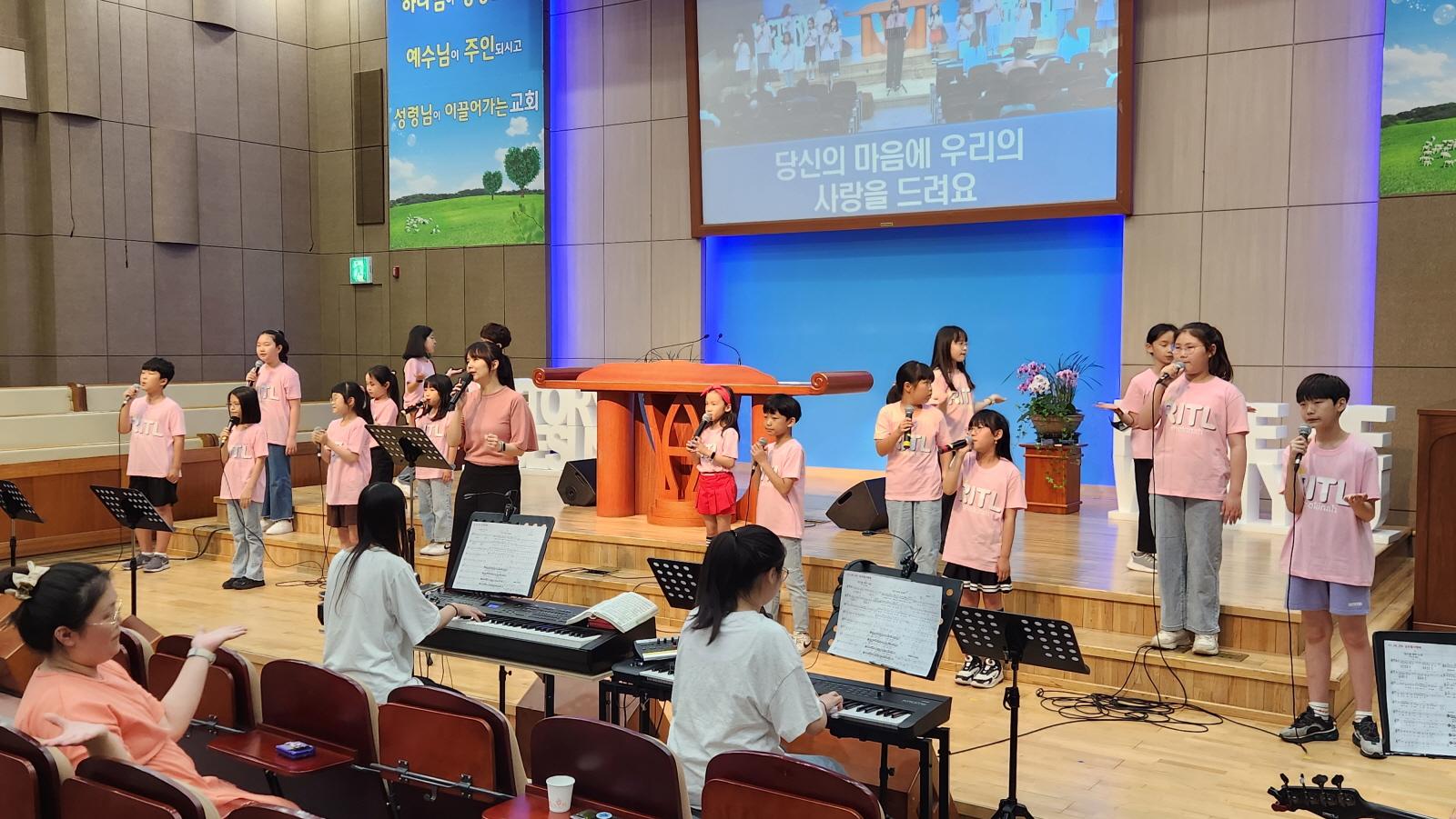 2023 6월 월삭예배 사진 7