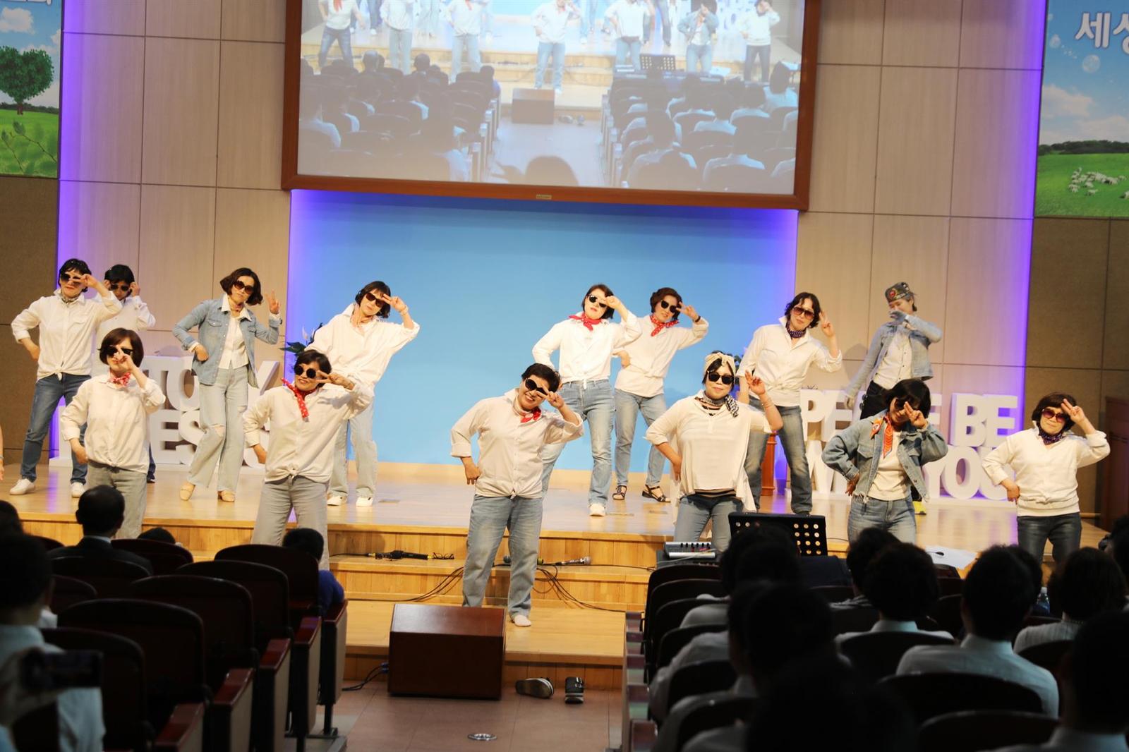 창립59주년 기념 '제3회 감사찬양제' 사진 67