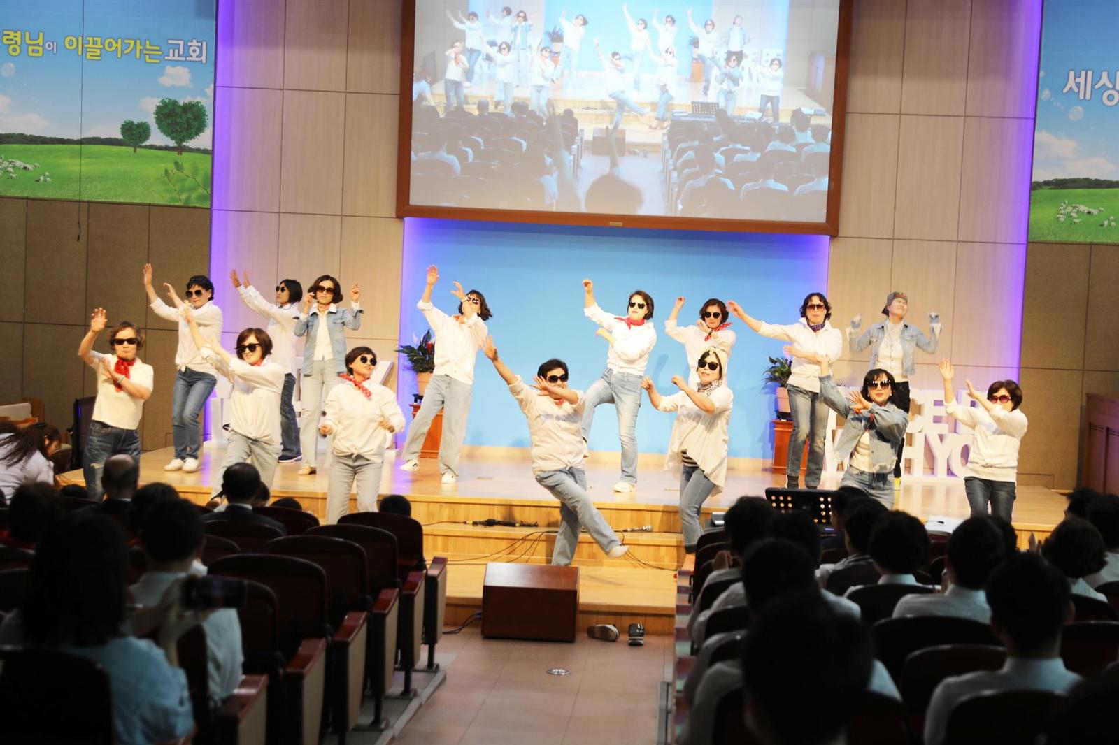 창립59주년 기념 '제3회 감사찬양제' 사진 68