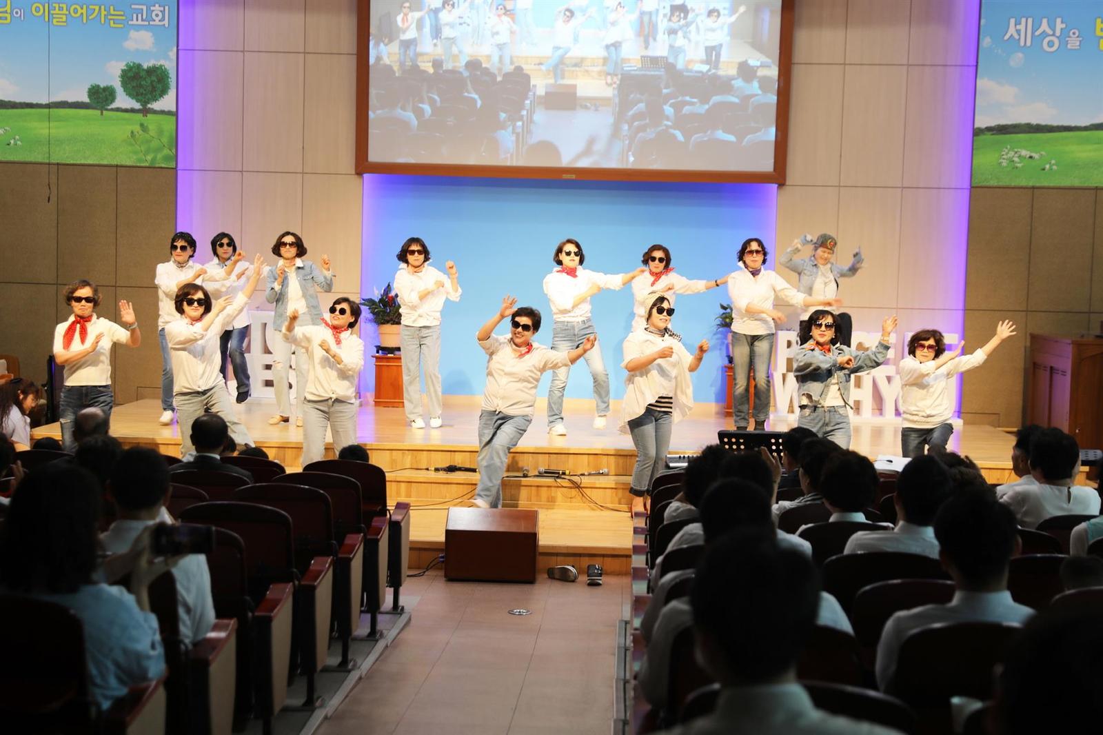 창립59주년 기념 '제3회 감사찬양제' 사진 69