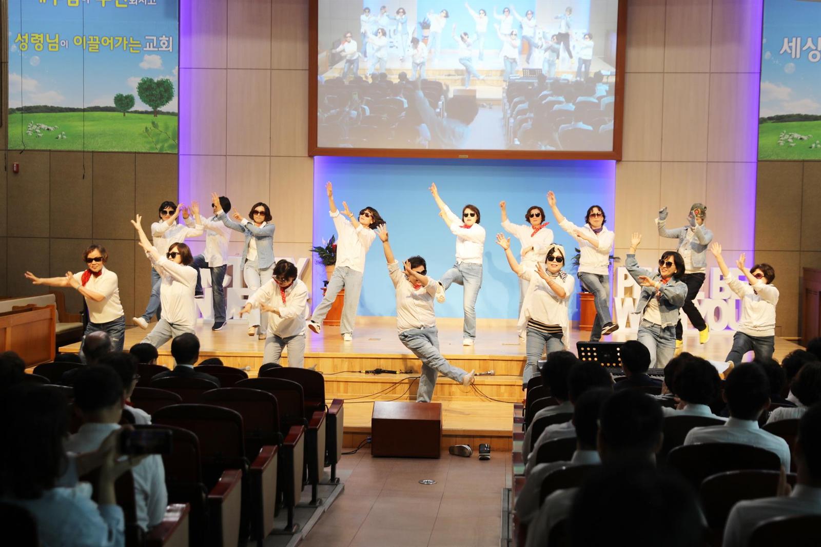 창립59주년 기념 '제3회 감사찬양제' 사진 71