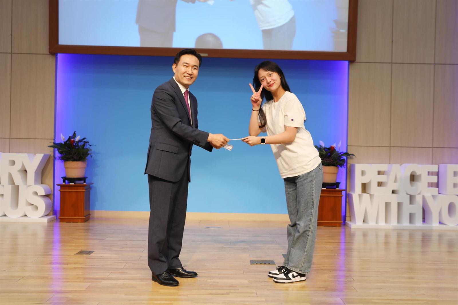 창립59주년 기념 '제3회 감사찬양제' 사진 90