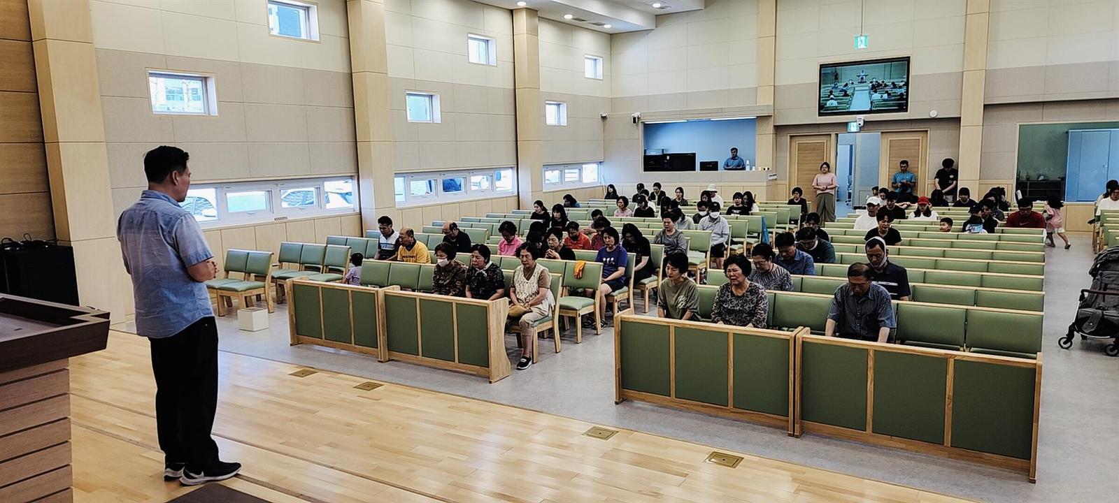 비전센터 입당을 위한 전교인 청소의 날 사진 4