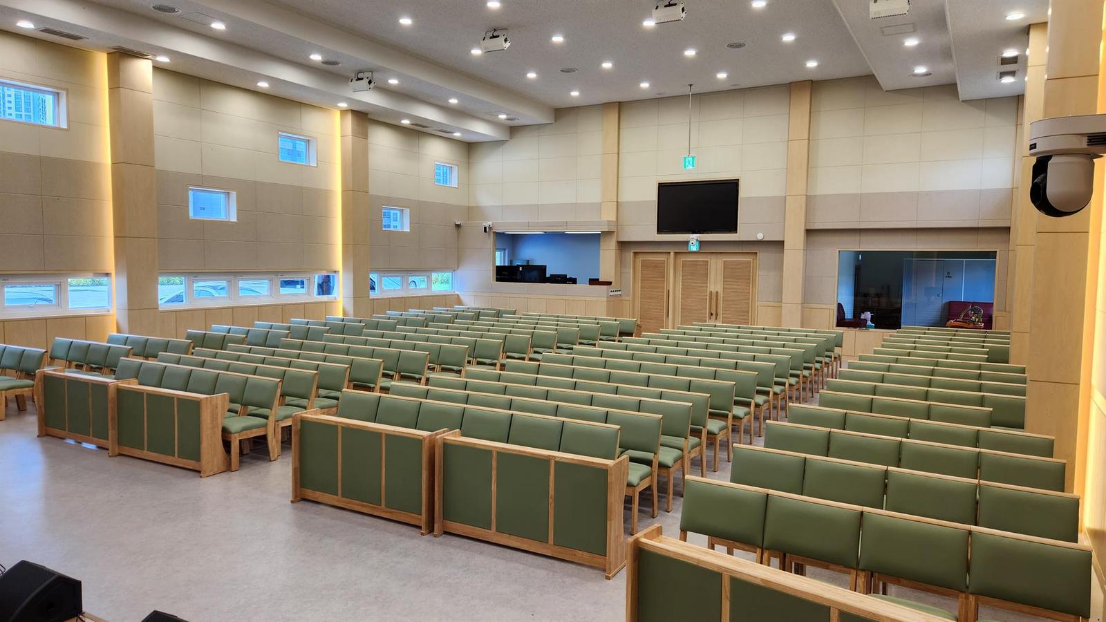 비전센터 입당을 위한 전교인 청소의 날 사진 7