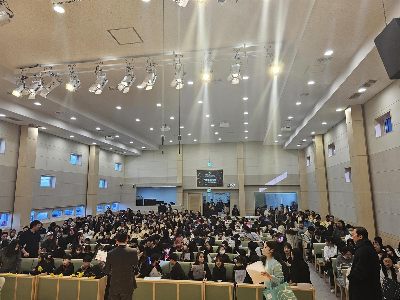 2024 성탄축하예배 사진 11