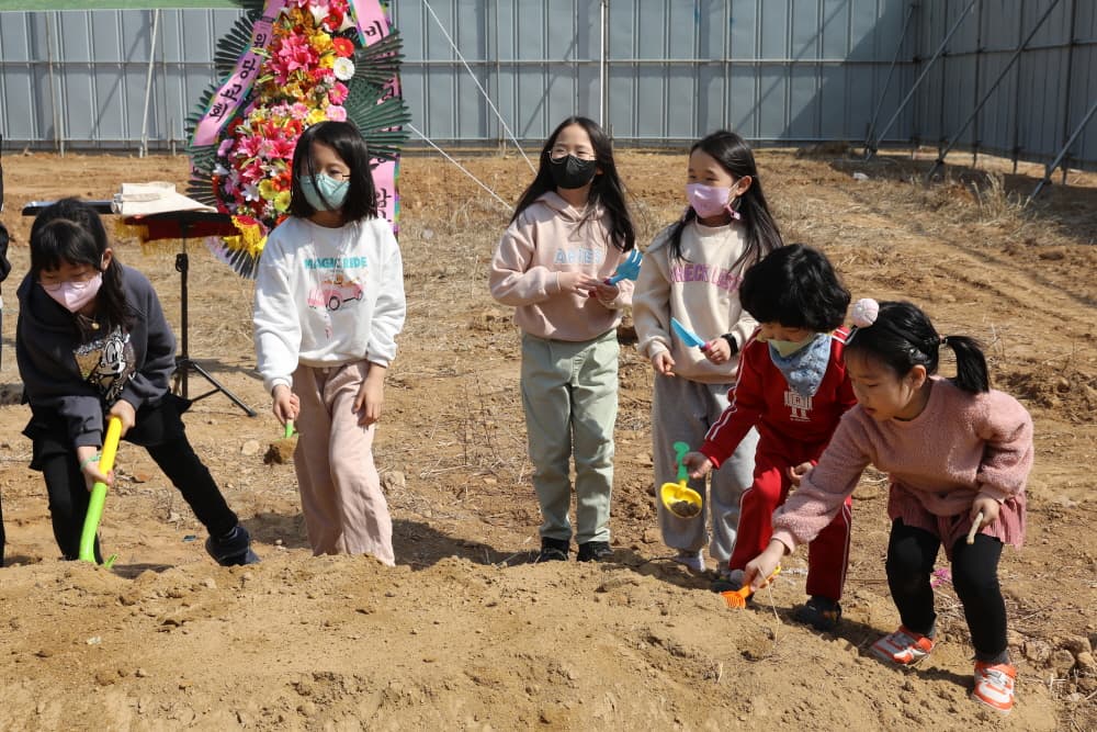 23년 비전센타 기공감사 예배 사진 23
